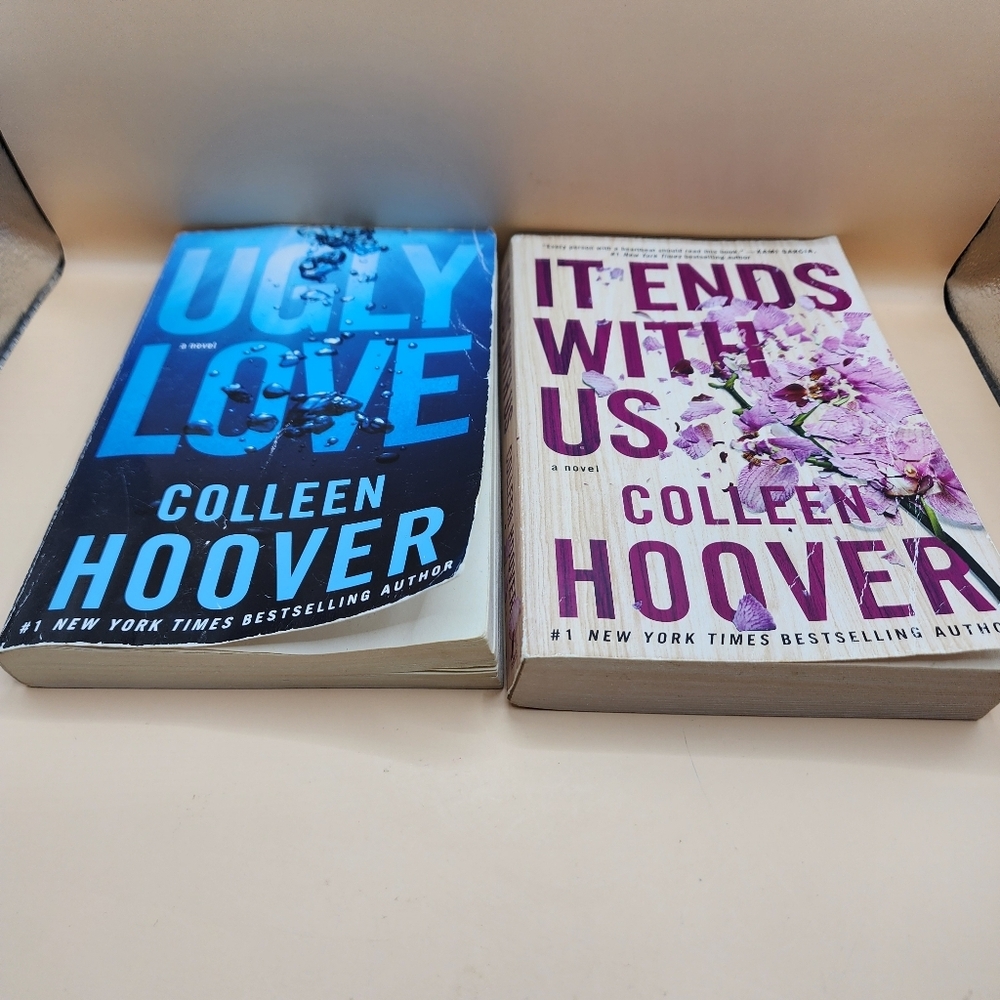 It Ends With Us + Ugly Love 2 Books Set by Colleen Hoover (English, Paperback) - Picture 2 of 3